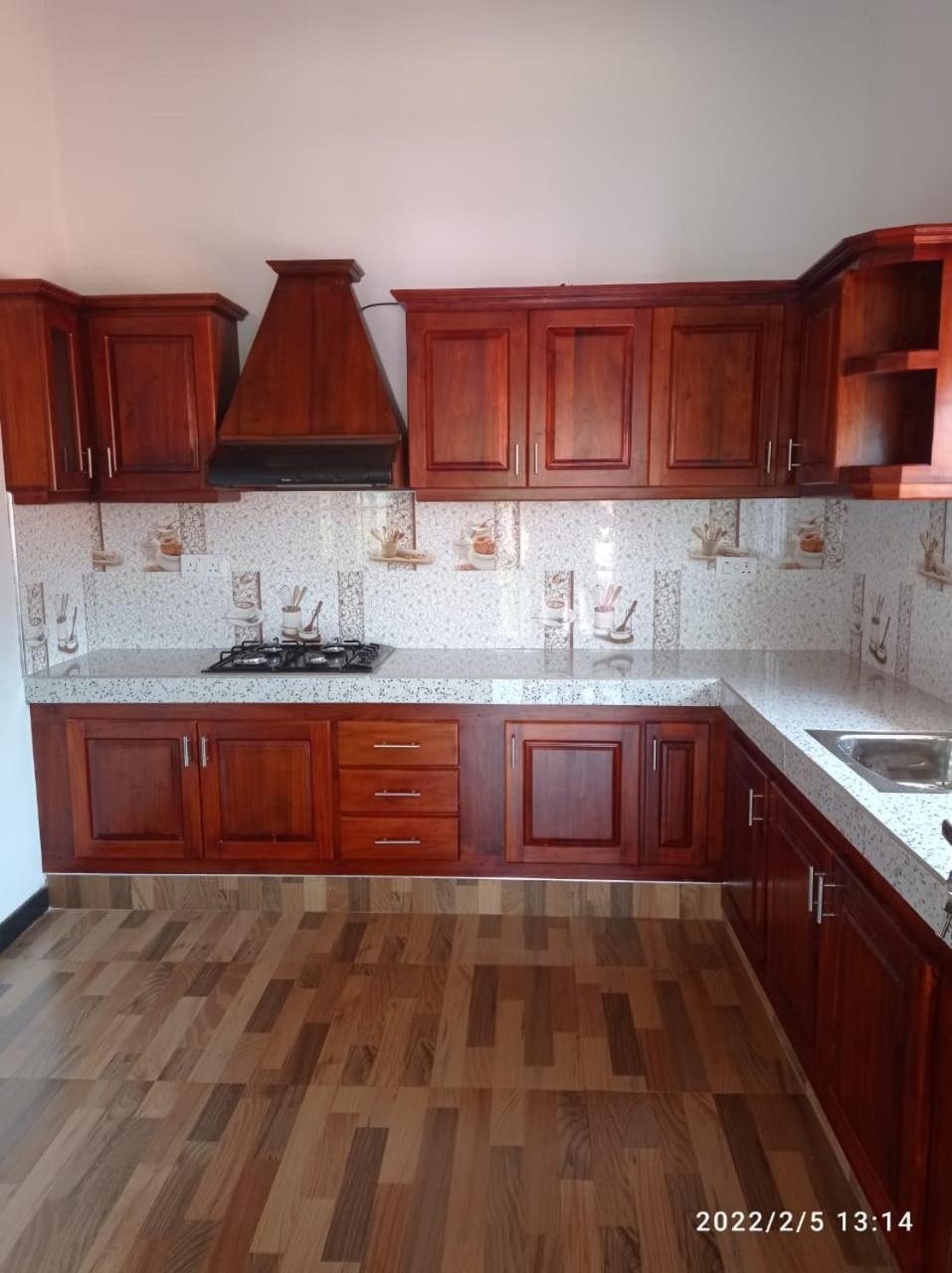 Arusha Guest House نيجومبو الغرفة الصورة